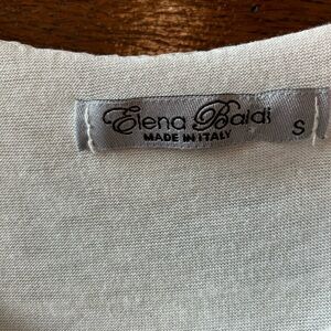 Light and airy batwing sleeves floral top